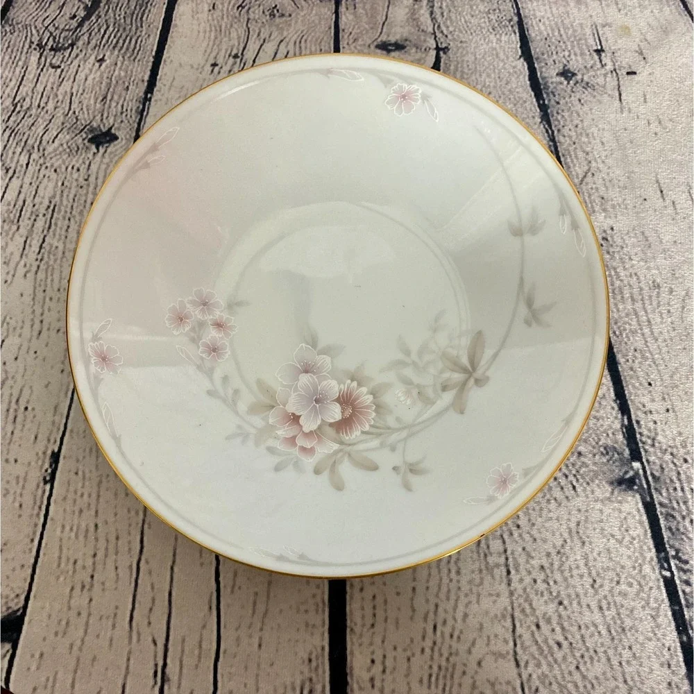 Vintage Legendary By Noritake Shrewsbury 3490 Soup Bowls 7.5
